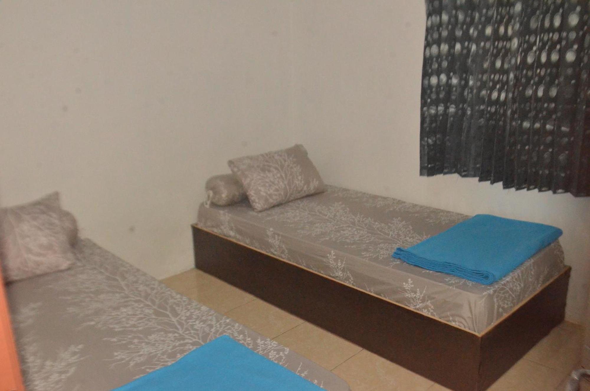 Baronda Guest House Sorong Ngoại thất bức ảnh