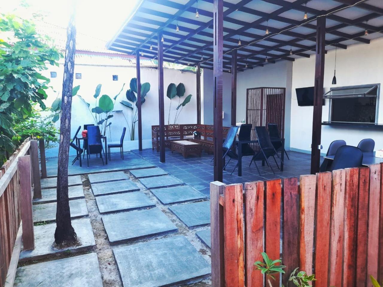 Baronda Guest House Sorong Ngoại thất bức ảnh