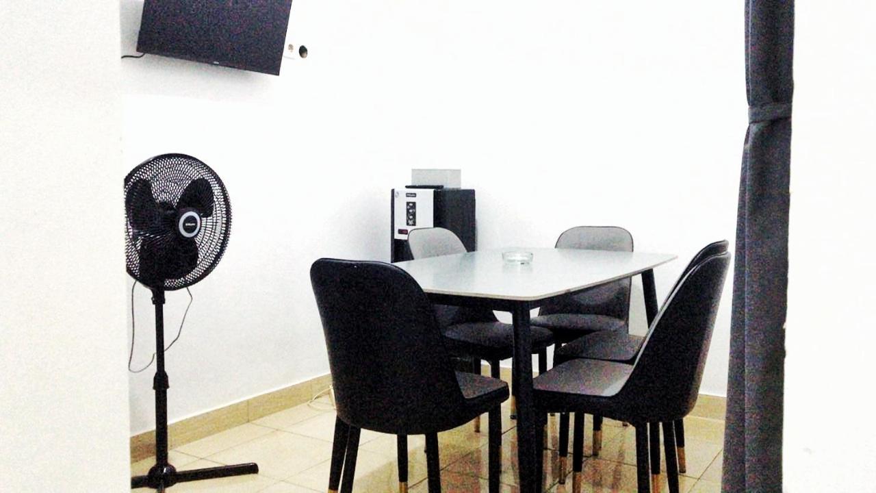Baronda Guest House Sorong Ngoại thất bức ảnh