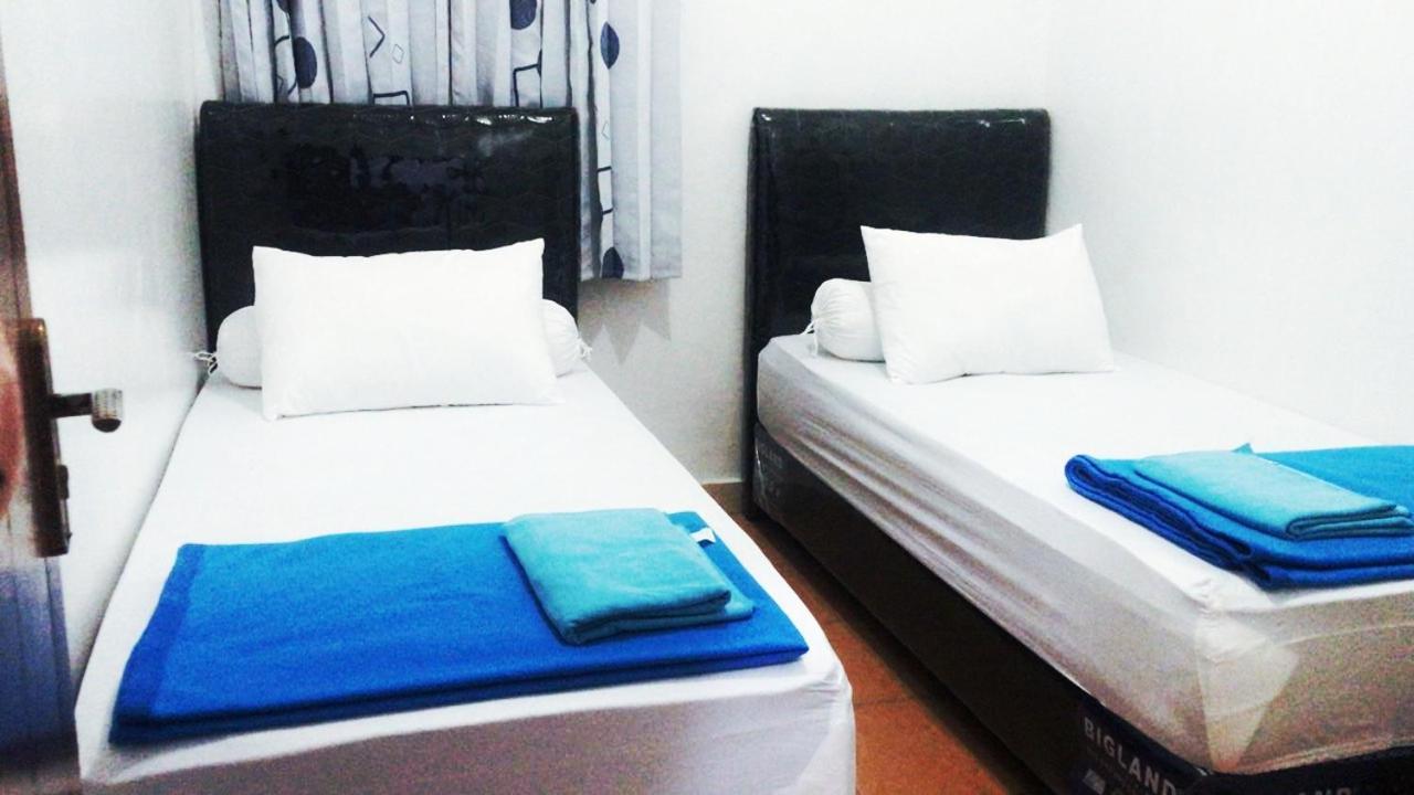 Baronda Guest House Sorong Ngoại thất bức ảnh